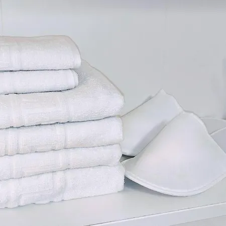 Apartment Cosy One Bedroom Flat With Free Parking & Wifi *